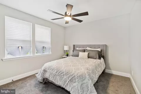 Bedroom - 4906 Gilray Dr, Baltimore, MD 21214 photo 1 of 5