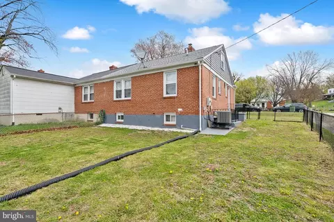 Exterior - 4906 Gilray Dr, Baltimore, MD 21214 photo 4 of 4