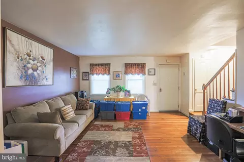 Entry Way - 1439 Meridene Dr, Baltimore, MD 21239 photo 1 of 6