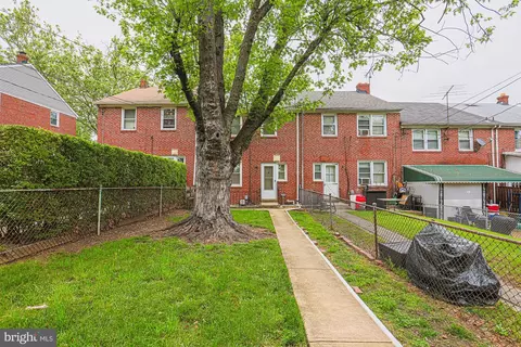 Exterior - 1439 Meridene Dr, Baltimore, MD 21239 photo 5 of 6