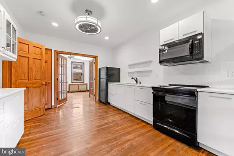 Kitchen - 323 Folcroft St, Baltimore, MD 21224 photo 1 of 9