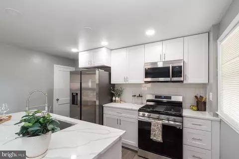 Kitchen - 3408 Richmond Ave, Baltimore, MD 21213 photo 3 of 5
