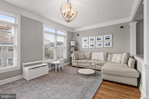 Living - 1428 Steuart St, Baltimore, MD 21230 photo 1 of 3