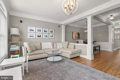 Living - 1428 Steuart St, Baltimore, MD 21230 photo 2 of 3