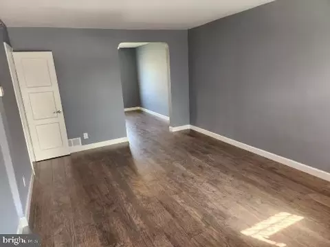 67 Upmanor Rd, Baltimore, MD 21229 photo 5