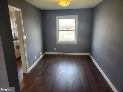 67 Upmanor Rd, Baltimore, MD 21229 photo 6