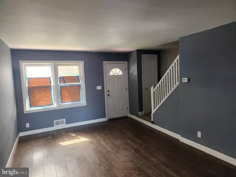 67 Upmanor Rd, Baltimore, MD 21229 photo 3
