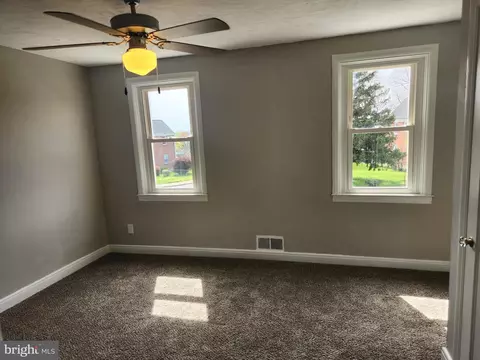 67 Upmanor Rd, Baltimore, MD 21229 photo 21