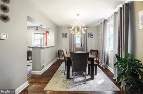 Dining - 2205 Cloville Ave, Baltimore, MD 21214 photo 1 of 2