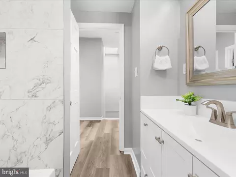 Bath - 3603 Spaulding Ave, Baltimore, MD 21215 photo 2 of 2