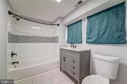 6409 Brook Ave, Baltimore, MD 21206 photo 38