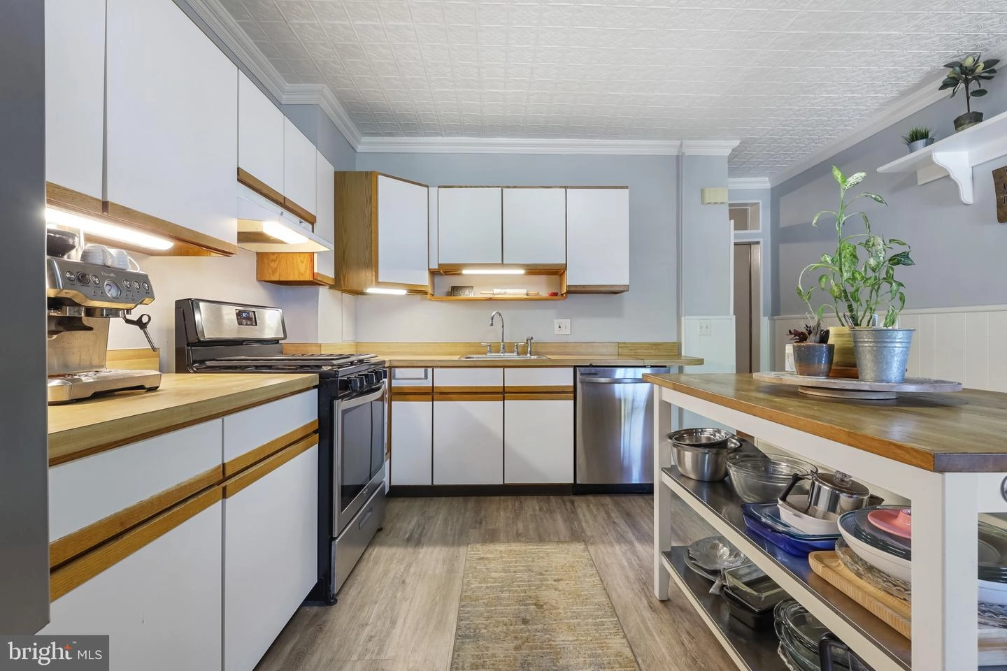 3726 Chestnut Ave, Baltimore, MD 21211 photo 13