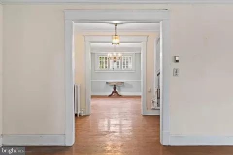 Entry Way - 5207 Putney Way, Baltimore, MD 21212 photo 3 of 7