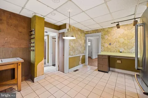 Kitchen - 5207 Putney Way, Baltimore, MD 21212 photo 3 of 4