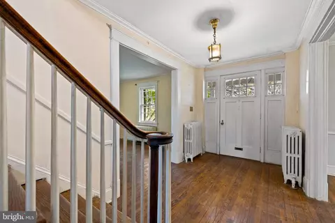 Entry Way - 5207 Putney Way, Baltimore, MD 21212 photo 2 of 7