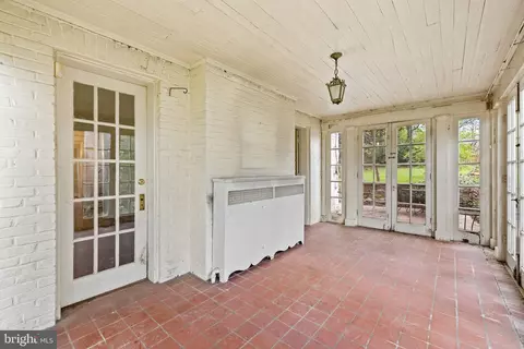 Exterior - 5207 Putney Way, Baltimore, MD 21212 photo 4 of 16
