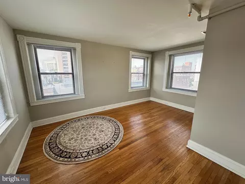 1018 N Charles St #R-8, Baltimore, MD 21201