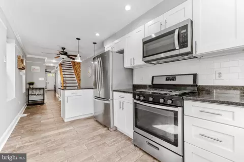 Kitchen - 1111 William St, Baltimore, MD 21230 photo 5 of 5