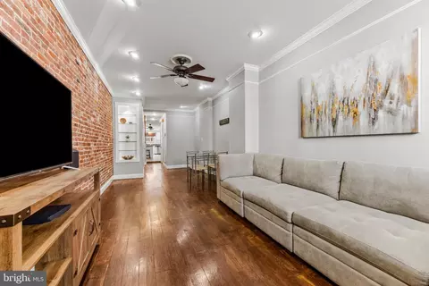 Living - 1111 William St, Baltimore, MD 21230 photo 1 of 2