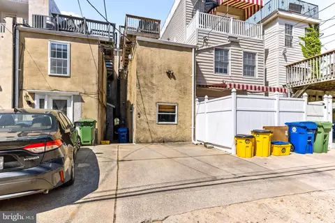 Exterior - 1111 William St, Baltimore, MD 21230 photo 8 of 11