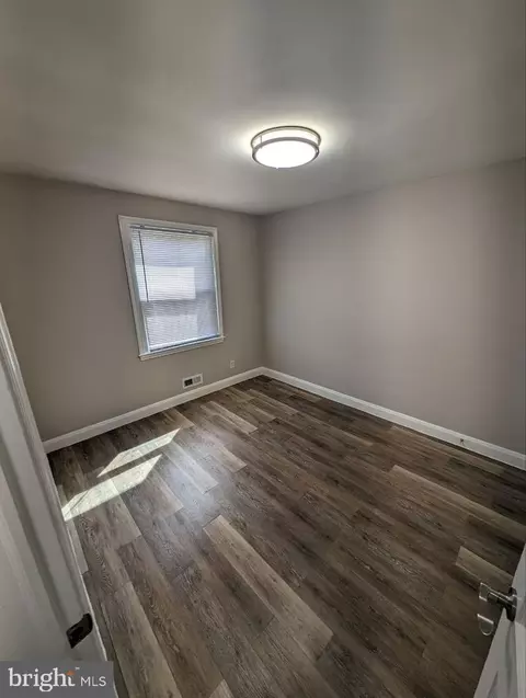 3914 Kenyon Ave, Baltimore, MD 21213 photo 12