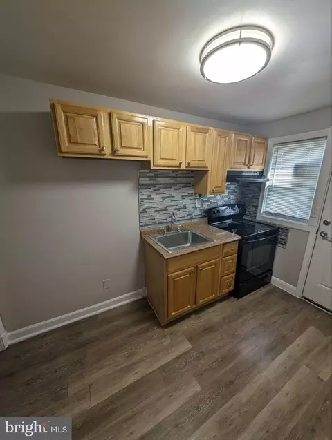 3914 Kenyon Ave, Baltimore, MD 21213 photo 9