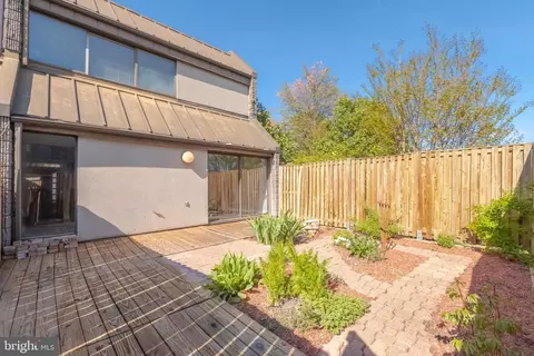 Exterior - 2355 Nutmeg Ter, Baltimore, MD 21209 photo 5 of 27