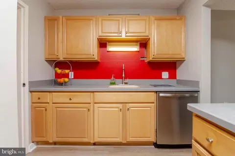 Kitchen - 2355 Nutmeg Ter, Baltimore, MD 21209 photo 3 of 4
