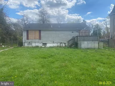 Exterior - 4010 Penhurst Ave, Baltimore, MD 21215 photo 3 of 6