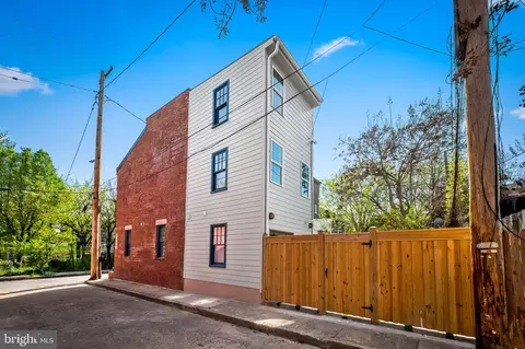 Exterior - 1018 Boyd St, Baltimore, MD 21223 photo 4 of 7