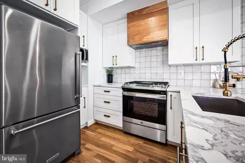 Kitchen - 1018 Boyd St, Baltimore, MD 21223 photo 2 of 6