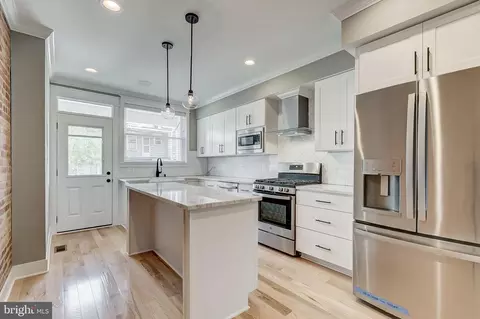 Kitchen - 532 S Streeper St, Baltimore, MD 21224 photo 2 of 6
