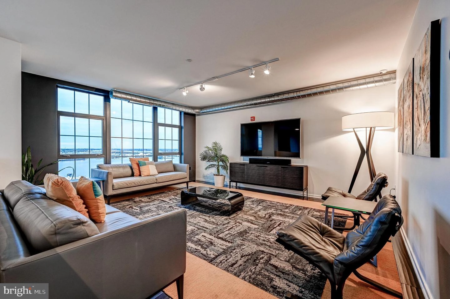 Living - 1200 Steuart St #1015, Baltimore, MD 21230 photo 6 of 6