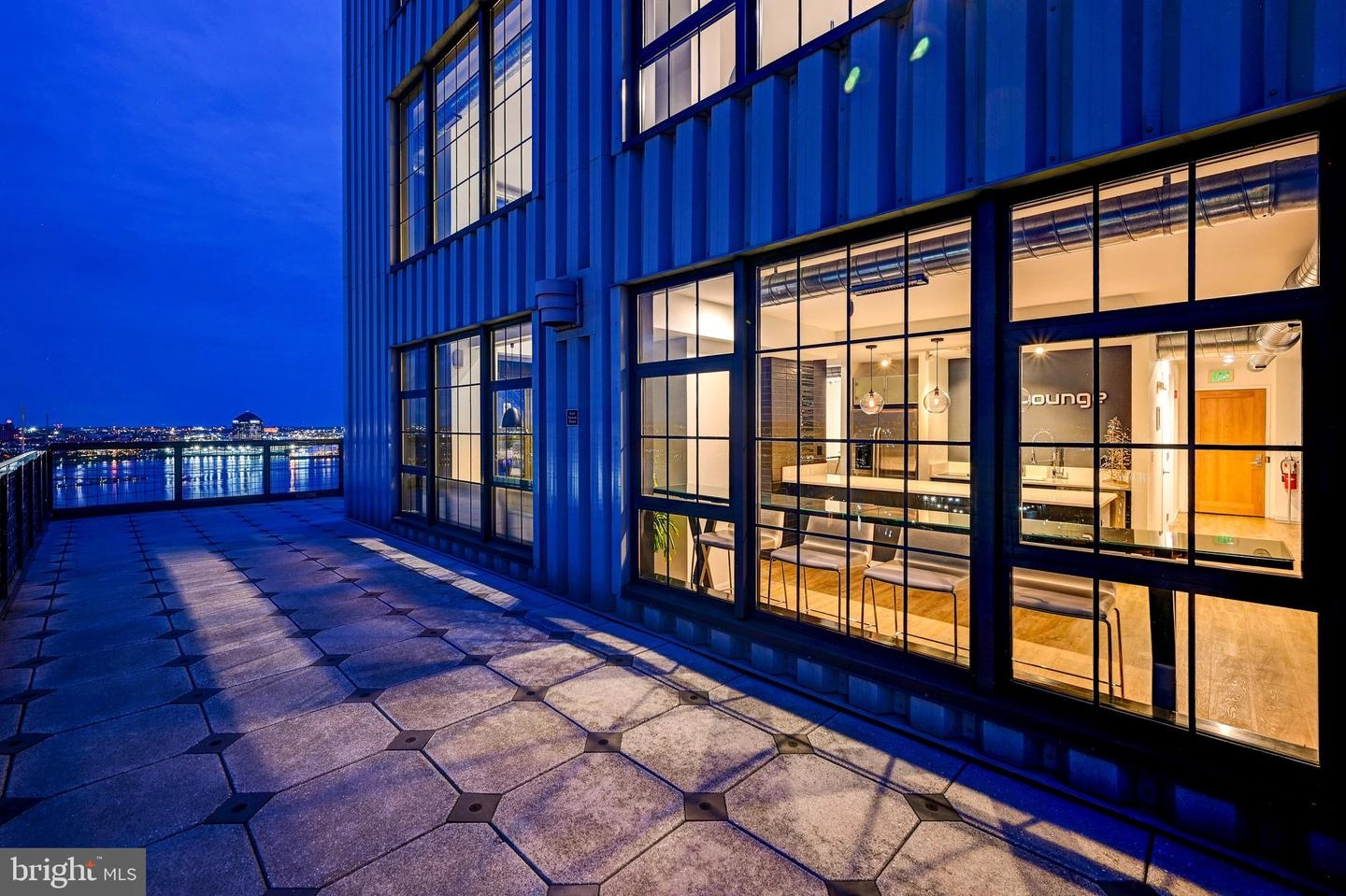 Exterior - 1200 Steuart St #1015, Baltimore, MD 21230 photo 6 of 7