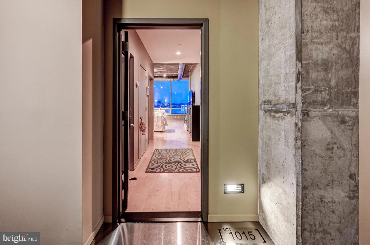 Entry Way - 1200 Steuart St #1015, Baltimore, MD 21230 photo 1 of 2