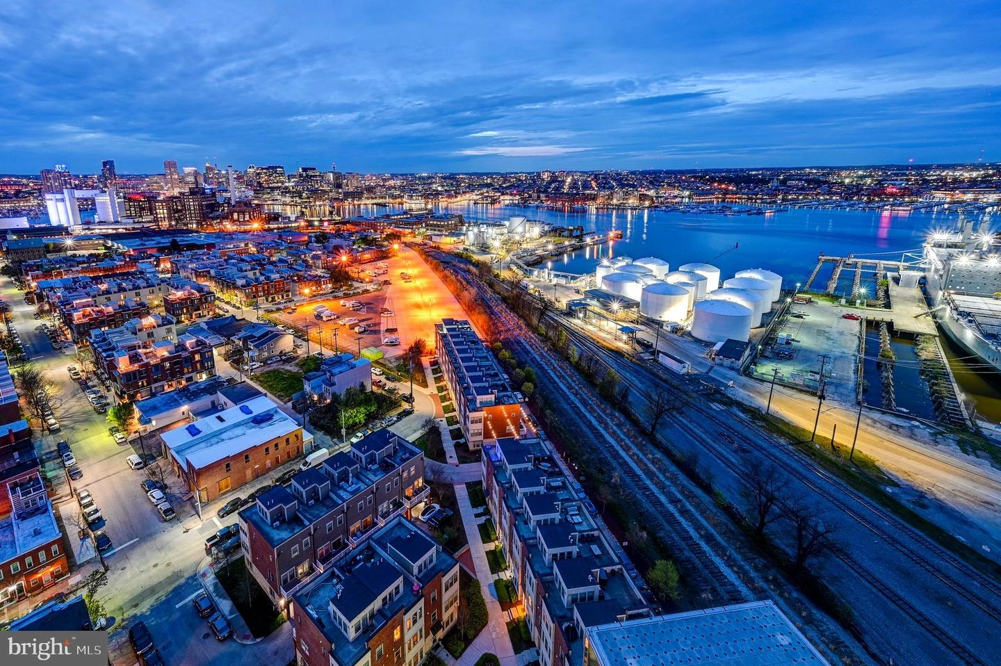 View/Area - 1200 Steuart St #1015, Baltimore, MD 21230 photo 1 of 2