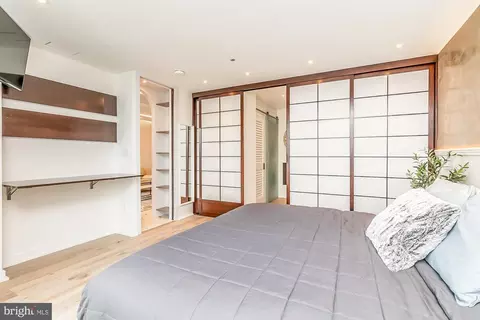 Bedroom - 100 Harborview Dr #1108, Baltimore, MD 21230 photo 4 of 5