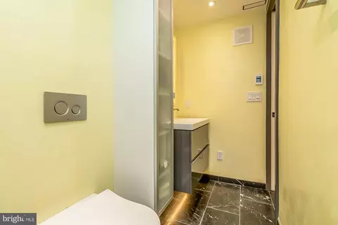 Bath - 100 Harborview Dr #1108, Baltimore, MD 21230 photo 3 of 7