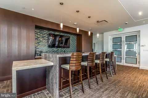 Dining - 100 Harborview Dr #1108, Baltimore, MD 21230 photo 2 of 2