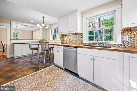 Kitchen - 303 Cedarcroft Rd, Baltimore, MD 21212 photo 1 of 5
