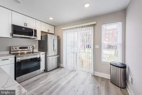 1009 N Mount St, Baltimore, MD 21217 photo 5