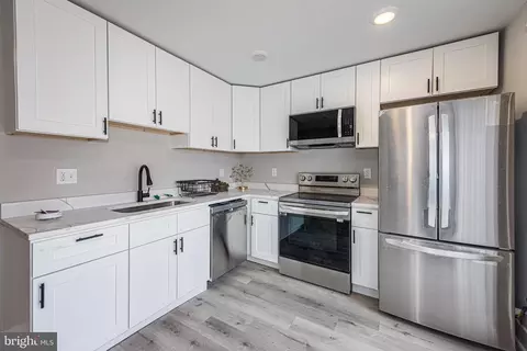 1009 N Mount St, Baltimore, MD 21217 photo 6
