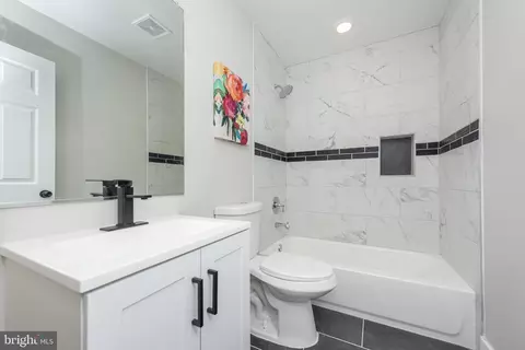 1009 N Mount St, Baltimore, MD 21217 photo 9