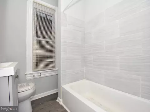 2449 Barclay St, Baltimore, MD 21218 photo 7