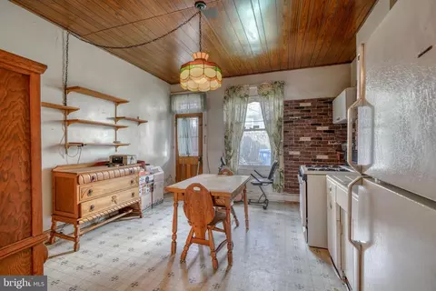 1640 Darley Ave, Baltimore, MD 21213 photo 8