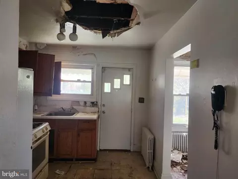 3057 Seamon, Brooklyn, MD 21225 photo 5