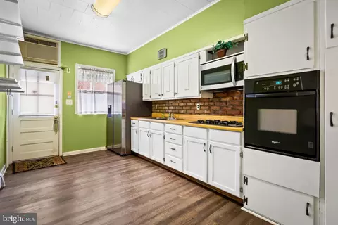 Kitchen - 224 S Exeter St, Baltimore, MD 21202 photo 1 of 2