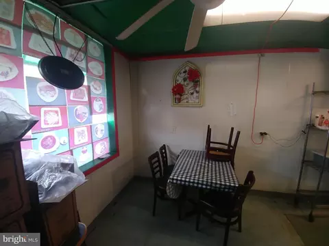 Dining - 3001 E Baltimore St, Baltimore, MD 21224 photo 2 of 4