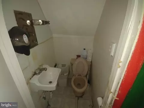 Bath - 3001 E Baltimore St, Baltimore, MD 21224 photo 1 of 3