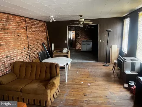 Dining - 3001 E Baltimore St, Baltimore, MD 21224 photo 4 of 4